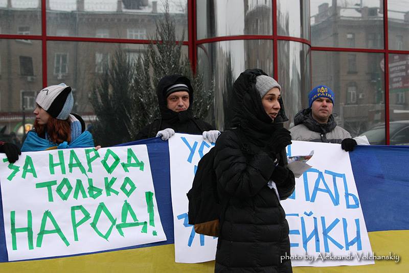 Солістка гурту "Крихітка" Саша Кольцова на Євромайдані в Луганську 18 січня 2014 року