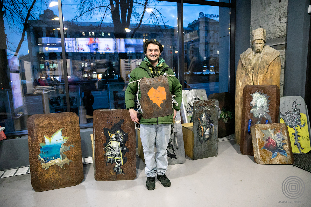 Анатолій Слойко в Інформаційно-виставковому центрі Музею Майдану
