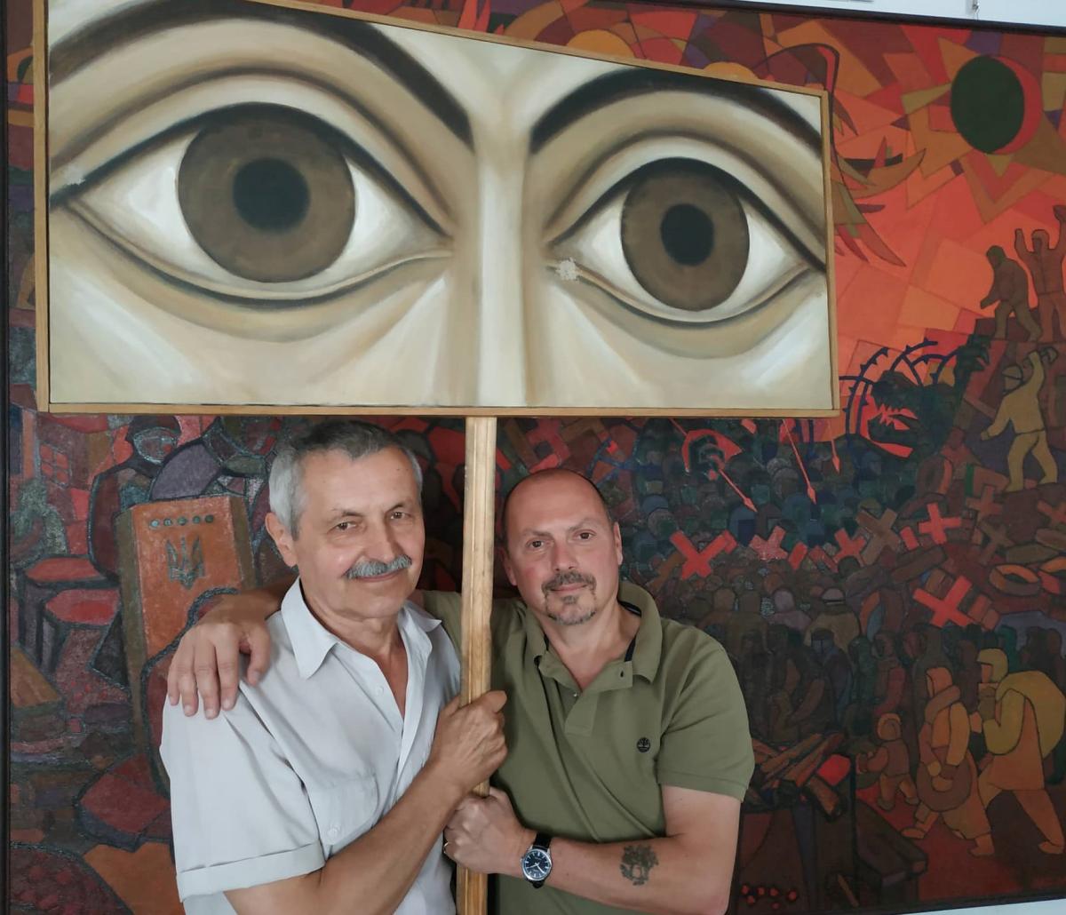 Джованні Ерколані (праворуч) та Олександр Мельник, автор роботи "Очі Господні"