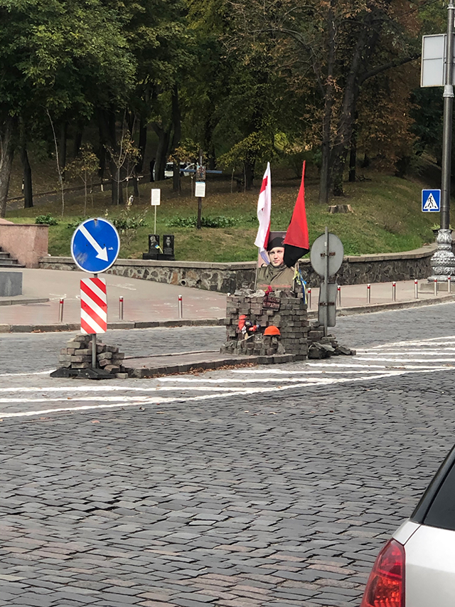 When you visit the demonstration area, you see that the places where the protesters lost their lives are marked in this way