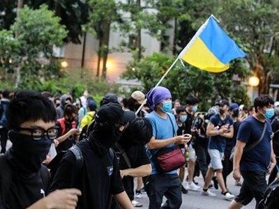 Світлину, правдивість якої в Україні ставили під сумнів, розмістив американський фотодокументаліст Stanton Sharpe